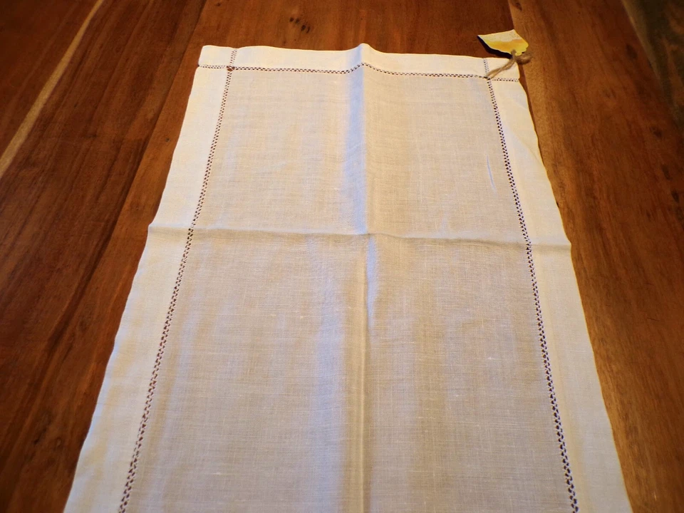 Linge ancien 1 Napperon Chemin de table lin blanc broderies de jours ( ref 10 ) - Photo 3/3
