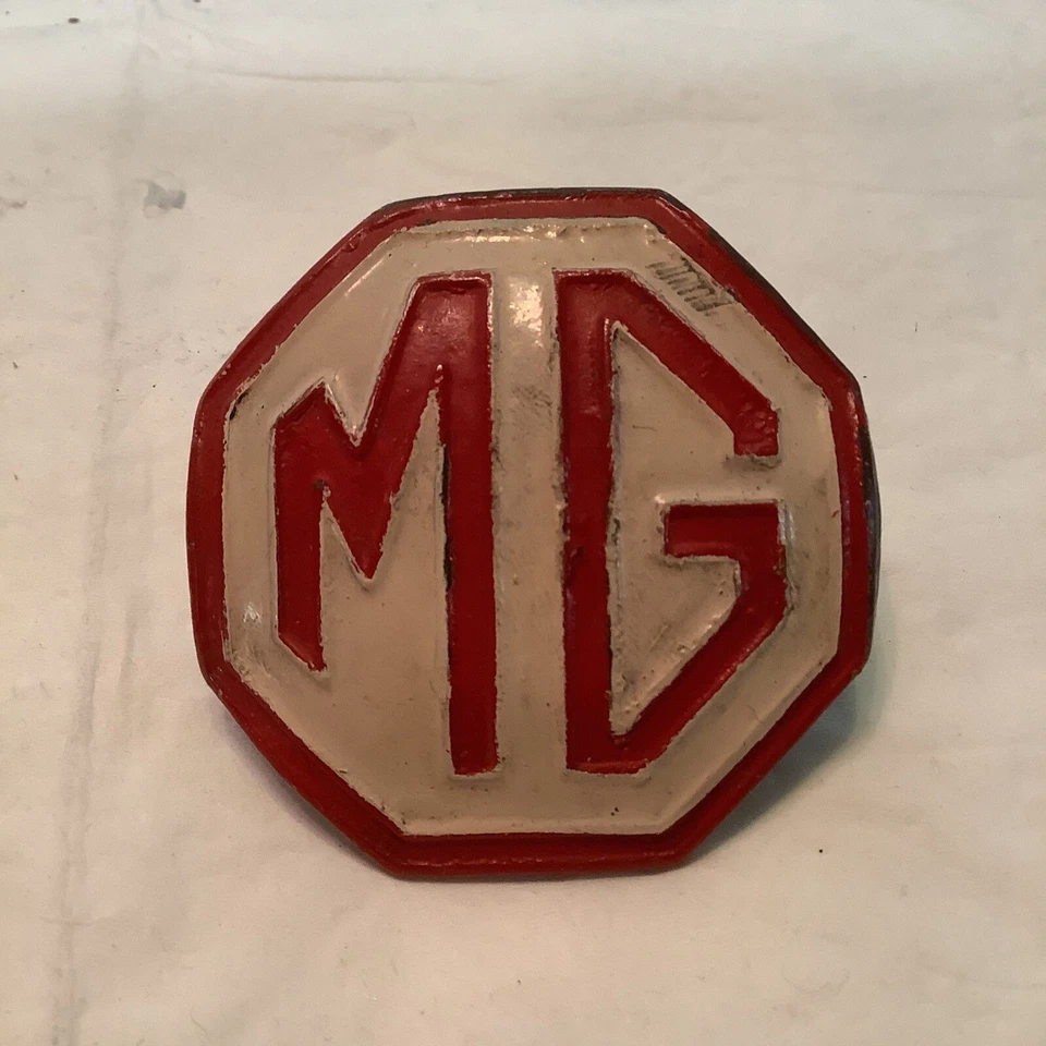 VINTAGE MG LOGO ENAMELED CAR BADGE EMBLEM Octagon J Fray 55mm 1950s 1960s - Image 2 of 4