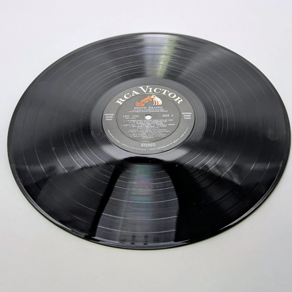 SOUTH PACIFIC ROGERS & HAMMERSTEIN'S 1958 RECORD RCA VICTOR RECORDS LSO 1032 - Image 3 of 4