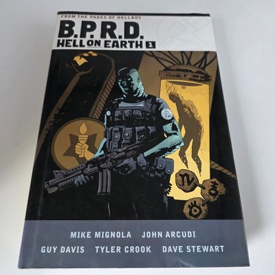 B.P.R.D. Hell on Earth Volume 1 Hardcover Omnibus Mike Mignola Dark Horse 2017