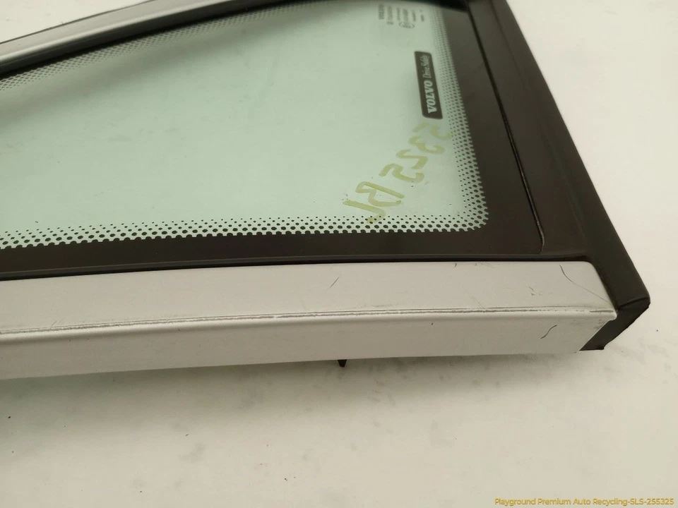 Vidrio de ventana de ventilación de cuarto trasero izquierdo para conductor Volvo 850 para 1993-1997 93 94 95 96 Foto 3 de 4