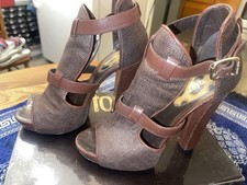 Roberto Cavalli Brown Raffia Leather Strappy Block Heel Open Toe Buckle EU 39