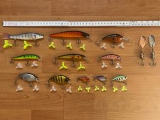 11 Stck. Wobbler Hardbait Sammlung m. Hakenschutz Hecht Zander Barsch +2 Spinner