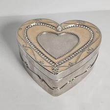 Things Remembered Regal Elegance Heart Beige Jewelry Box Swarovski Crystals