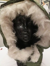 MILITARY ISSUE EXTREME COLD WEATHER HOOD WITH DRAWSTRING AND BUTTONS ONE SIZE