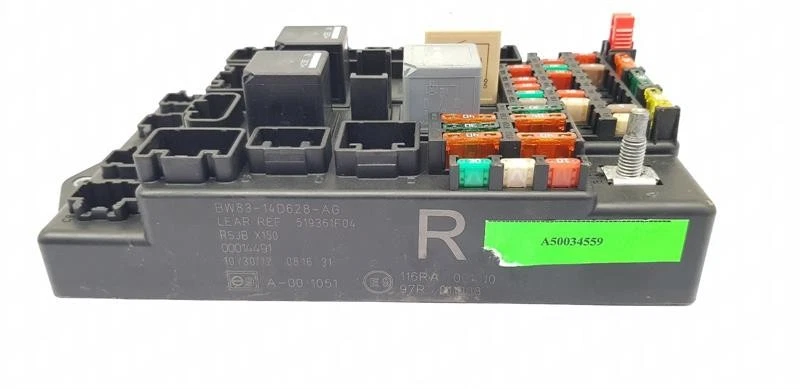 Jaguar XK 2013 caja de fusibles 5,0 gasolina 508 hp BW8314D628AG Foto 4 de 4