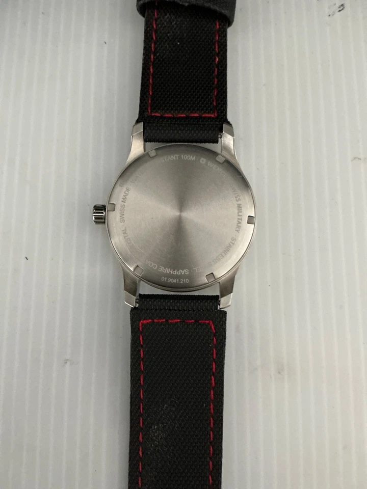 Reloj Wenger Hombre Usado 01 9041.210 Foto 2 de 3