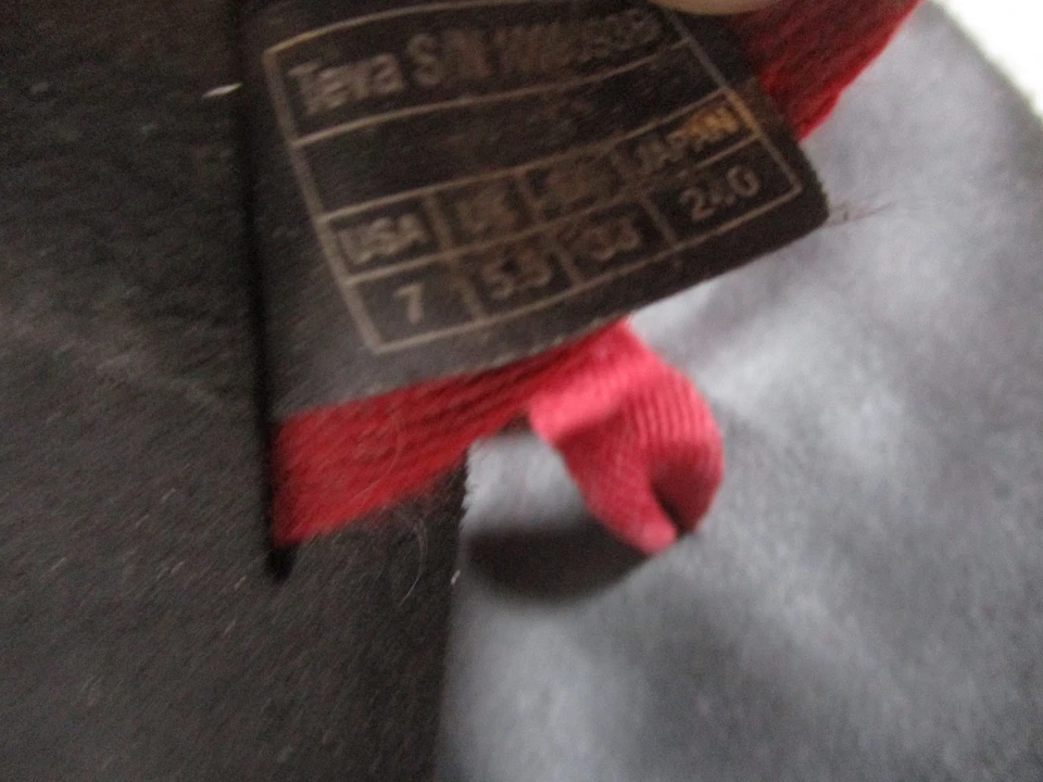 Teva Mush Chanclas Zapatos Mujer Talla 7 Rojo Negro Rayas Plataforma Sandalias Playa Foto 2 de 4