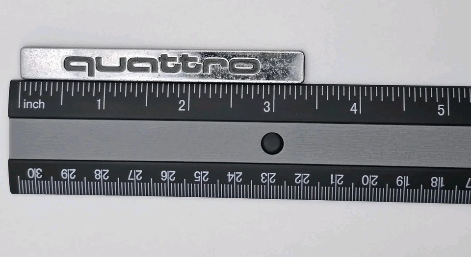 Audi A4 A6 Quattro 2000 emblema OEM Foto 2 de 4