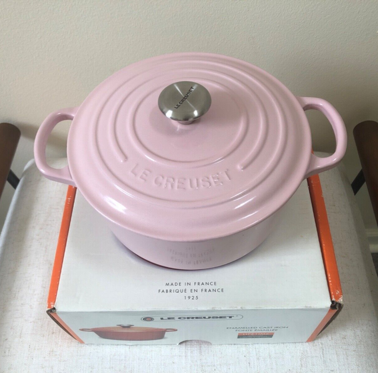 LE CREUSET Chiffon Pink/Hibiscus/Bonbon 3 1/2 Qt Dutch Oven 22cm GREAT