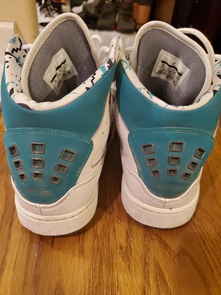 Zapatos de baloncesto Nike Jordan 1 Flight para hombre talla 13 blancos/grises fríos/nuevos esmeralda Foto 3 de 4