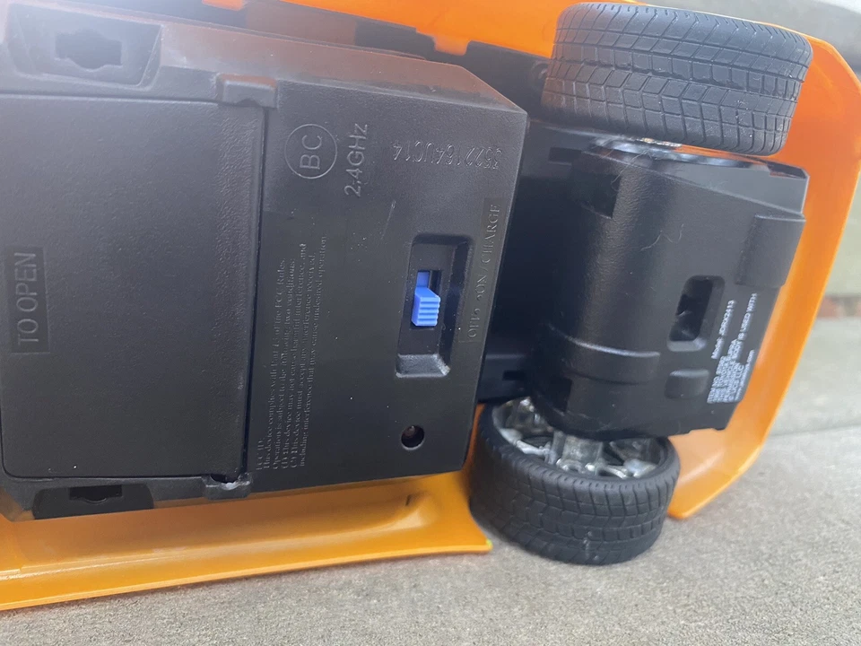 Fast & Furious Brian’s 1995 Toyota Supra RC 12” Remote Control Car USB Jada Toys - Image 2 of 4