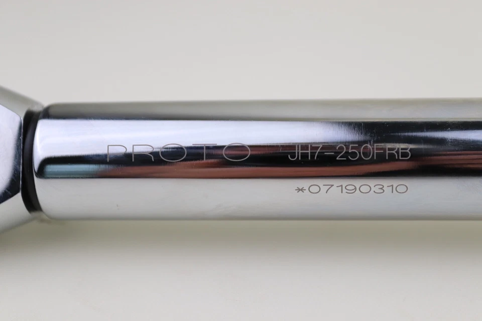 Chave de torque Proto 1/2" drive eletrônica cabeça de catraca fixa 25-250 pés-lbs - Imagem 3 de 4