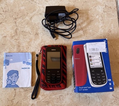 Nokia Asha 203 Rot Technisch Optisch 1A Handy Telefon Vintage Retro