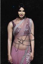 Priyanka Chopra Autogramm signed 20x30 cm Bild 