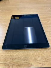 Apple iPad 8th Gen. Wi-Fi, 10.2 in - Space Gray - Good No charger bundle DC15