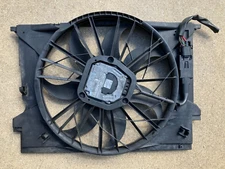 '03-11 Mercedes E350 CLS550 Engine Cooling Radiator Fan Motor Shroud Assembly OE