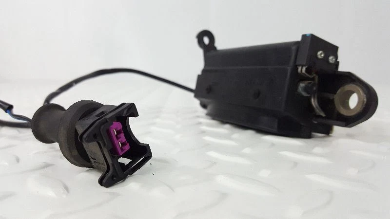 Manija puerta exterior pasajero trasero audi a6 quattro 96-99 Foto 4 de 4