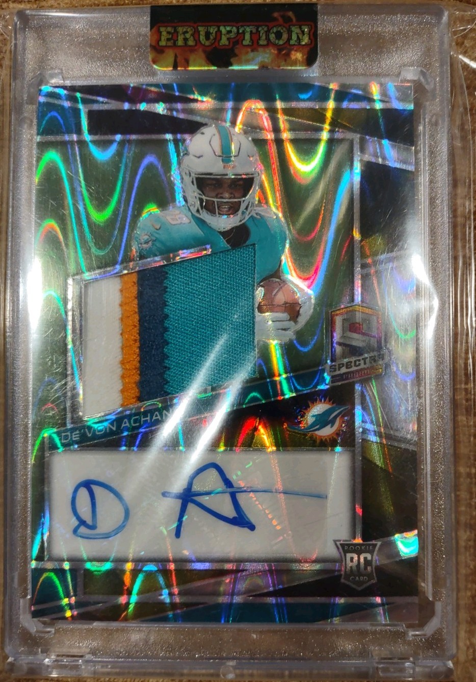 2023 Spectra De'Von Achane Rookie Patch Auto Supernova /70 #209 MEM RC Dolphins