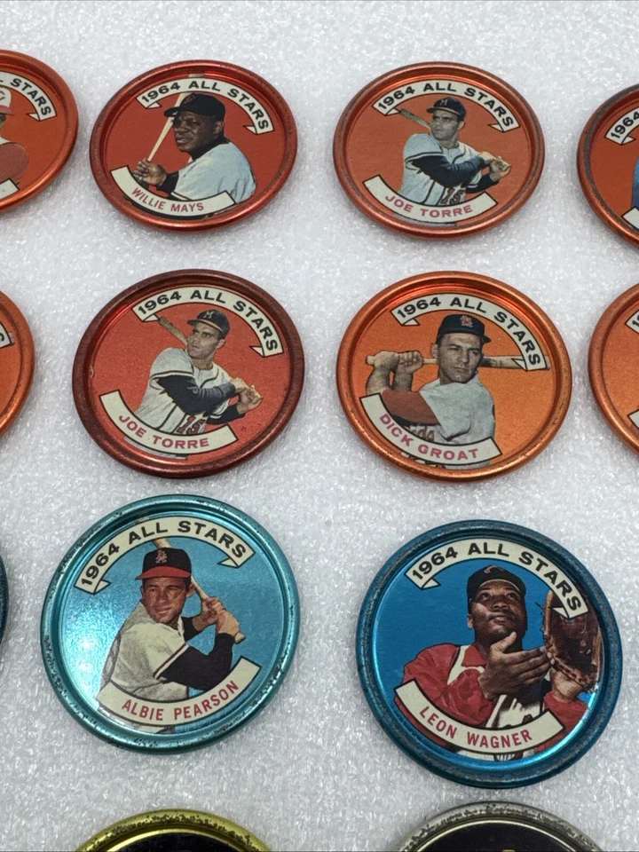 Lote de 38 monedas de metal Topps MLB Baseball All-star 1964 Hank Aaron Willie Mays... Foto 3 de 4