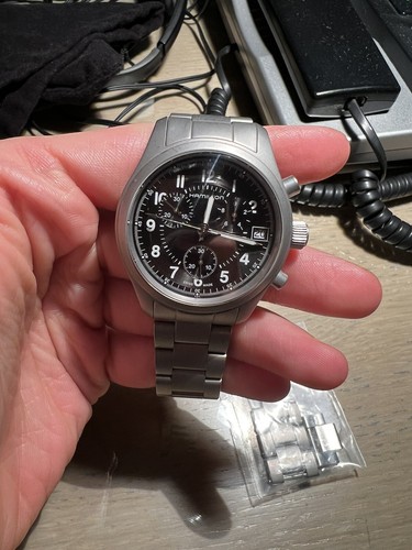 Orologio da uomo Hamilton Khaki Chronograph H685820 GRIGIO OPACO STAINLESS  SWISS | eBay