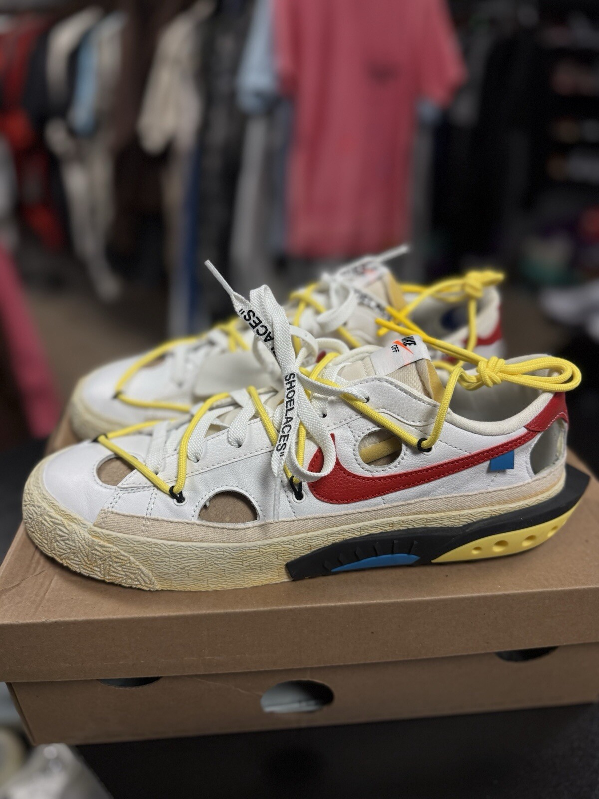 OFF WHITE X NIKE Blazer Basso '77 Off White Bianco Rosso Universitario DH7863 100 Uomo Taglia 11