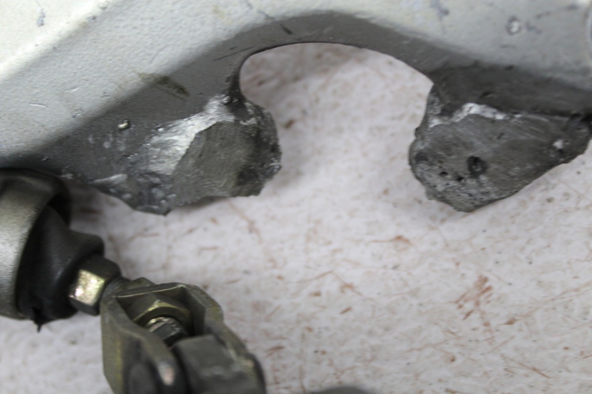 1991 KAWASAKI NINJA ZX6 ZX600D RIGHT REARSET REAR SET DRIVER FOOT