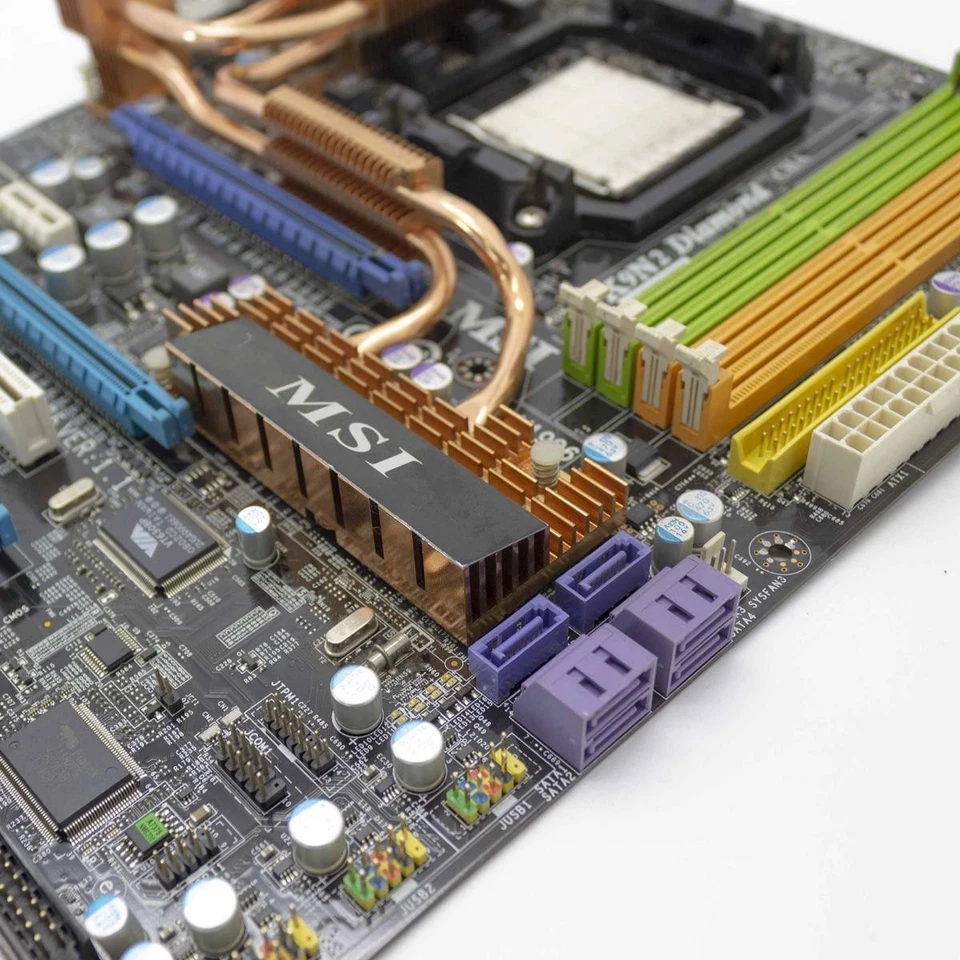 SCHEDA MADRE MSI K9N2 DIAMOND AM2 AM2+ CON SCHEDA AUDIO EXTREME X-FI ATX 4 SLOT - Immagine 4 di 4