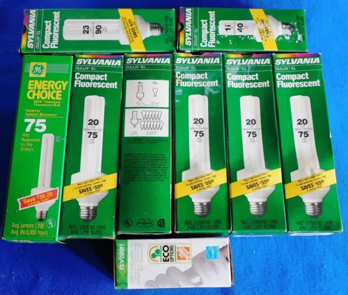Sylvania  Fluoresce 20 Watt Bulbs NEW Light bulb Boxed lot