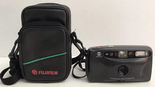 MINOLTA FREEDOM AUTODATE / AF35R 35MM Point and Shoot Film Camera WORKING