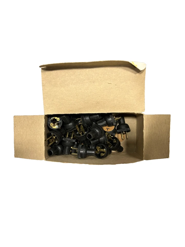 Eagle 179-Caja Manija Tapones Goma Termoplástica 15A-125V 2-Polos - Lote de 19 Foto 2 de 3