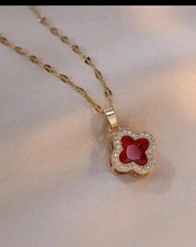 Red Lucky Clover Pendant Necklace Gold Plated Four Leaf Flower Crystal Jewelry.