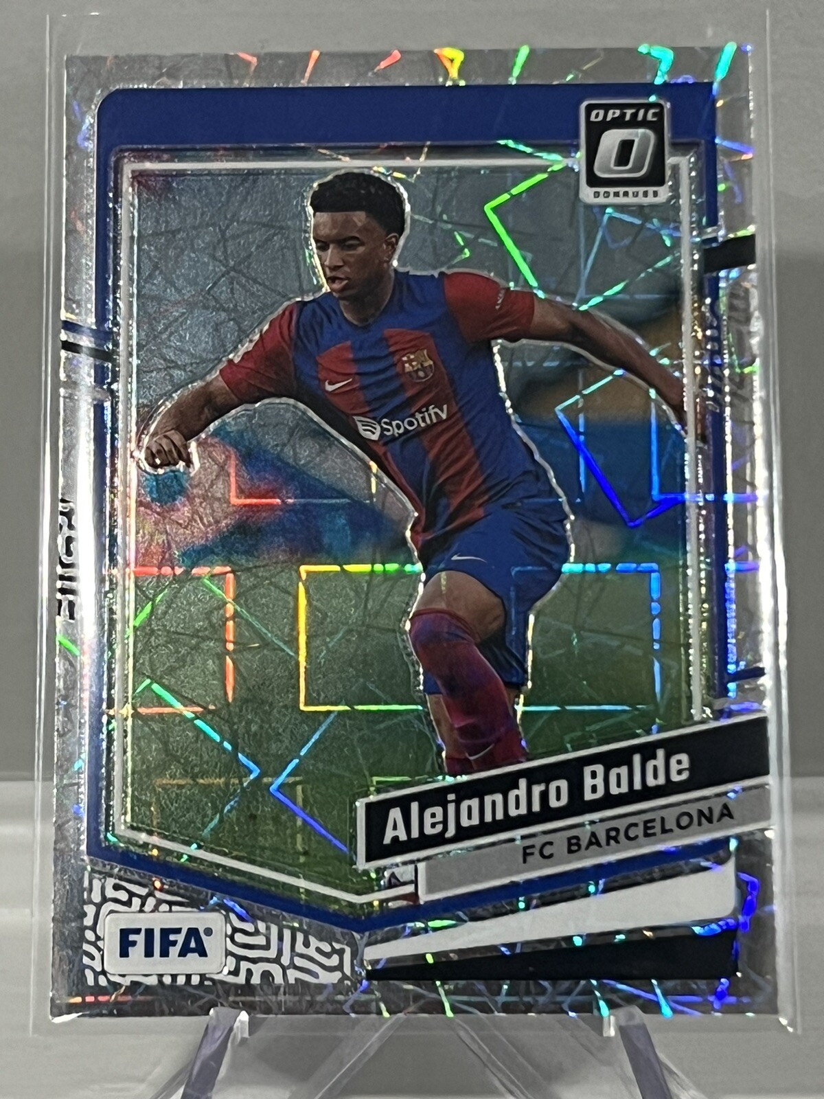 Alejandro Balde 2023-24 Panini Donruss Optic FIFA #116 Velocity Prizm Barcelona