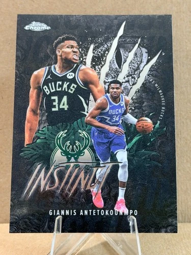 2025 Topps Chrome Giannis Antetokounmpo Base (RAW)