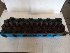 1810076C2 International DT360 Cylinder Head  (11739242