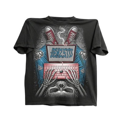 Vintage Skeleton Gamer Graphic Tee - Retro Cyber Skull & Keyboard T-Shirt