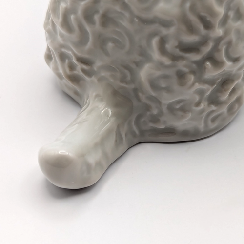 Rosenthal Poodle Figurine 5 1/2" Porcelain Sitting Dog Figure #1027 Germany - Picture 5 of 10