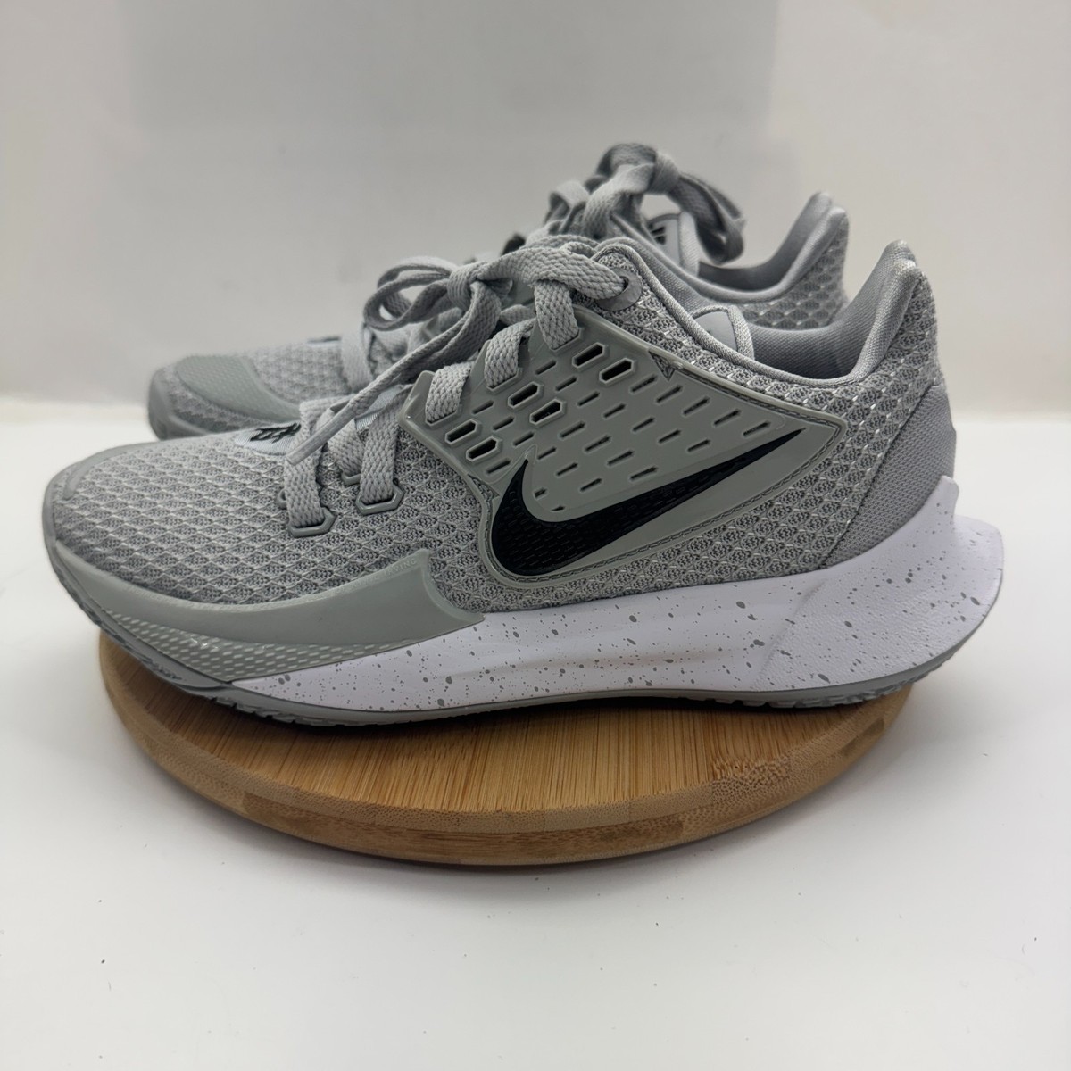 Nike Kyrie Low 2 TB Promo Sneakers Mens 5 Womens 6.5 Wolf  display picture 2