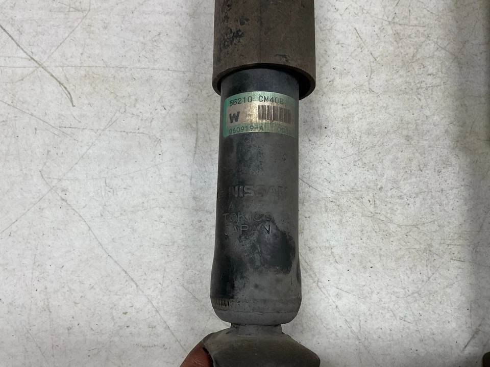 2003-2007 INFINITI G35 COUPE AMORTECEDOR TRASEIRO AMORTECEDOR PAR FABRICANTE DE EQUIPAMENTO ORIGINAL - Imagem 4 de 4