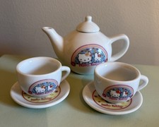 Sanrio Hello Kitty Mini Tea Set Teapot Cups Plates Flatware 11pcs