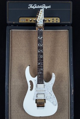 2005 Ibanez JEM7V-WH Japan Iconic Look Tree Of Life Inlay No Fret