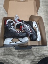 bauer vapor XLTX PRO skates Size YTH 11.0