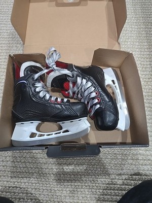 bauer vapor XLTX PRO skates Size YTH 11.0 