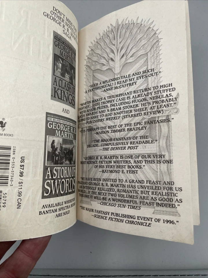 A Game Of Thrones by George R. R. Martin 1st Print 1997 vintage Paperback Foto 2 de 4