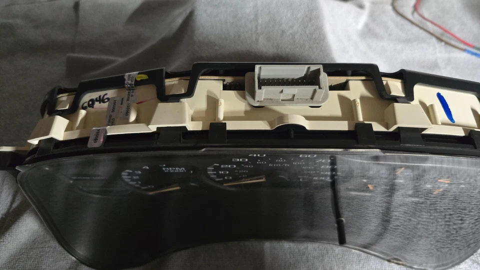 Silverado 2000-2002, Sierra, Tahoe, Suburban, Yukón, Avalanche Gauge Cluster Foto 4 de 4