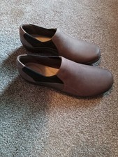 Clarks Women's Loafer Dark Taupe Size 8 1/2"M