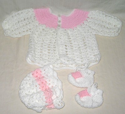 baby pink sweater outfit