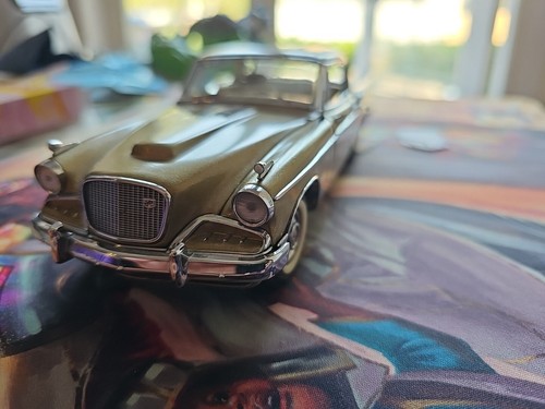 Franklin Danbury Mint 1/24 Scale 1957 Studebaker Golden Hawk New - Picture 2 of 5