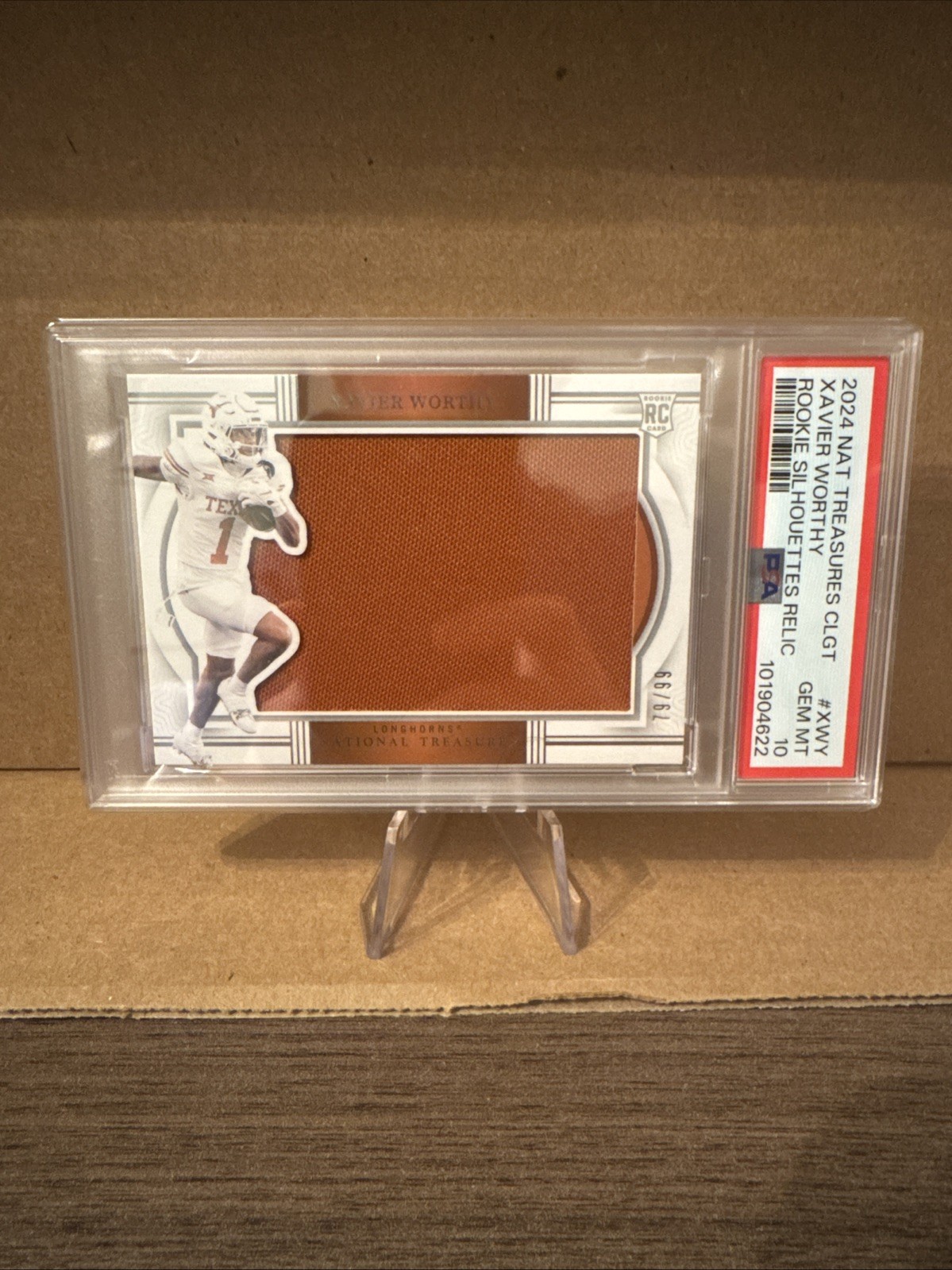 Xavier Worthy Panini National Treasures Collegiate Rookie Silhouettes Relics #XWY Base
