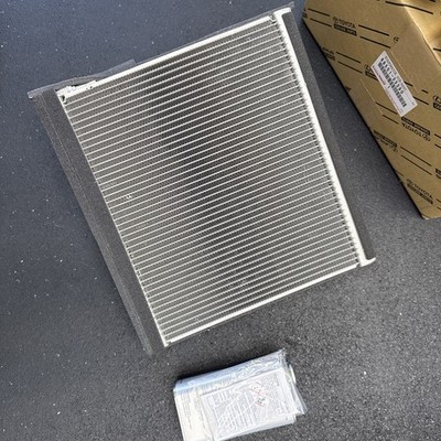 Brand New OEM-TOYOTA RAV4 HYBRID / Toyota Venza A/C EVAPORATOR
